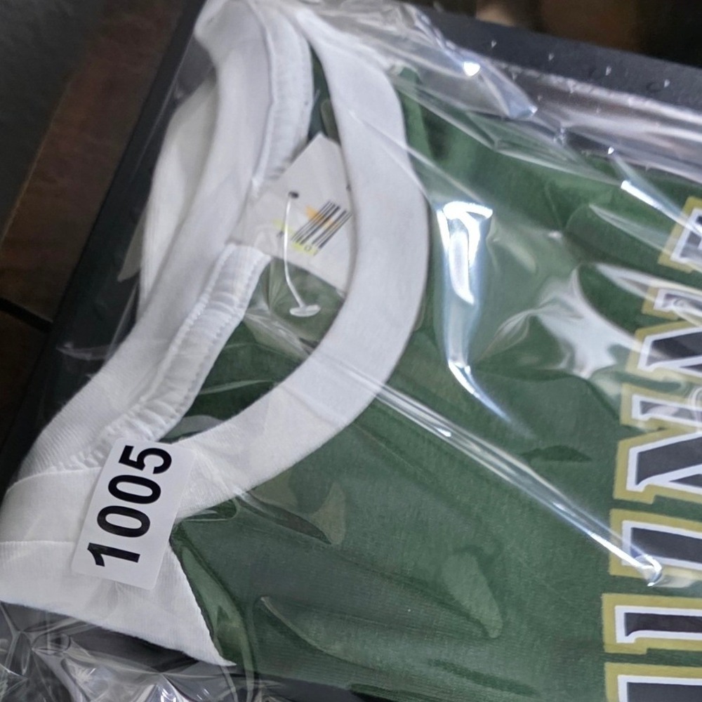 Guinness Ireland Juniors XL Green White Raglan Graphic Cropped T-Shirt - Picture 8 of 8